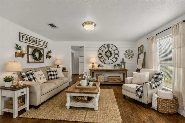 325 N Blake St, Lake Charles, LA 70601