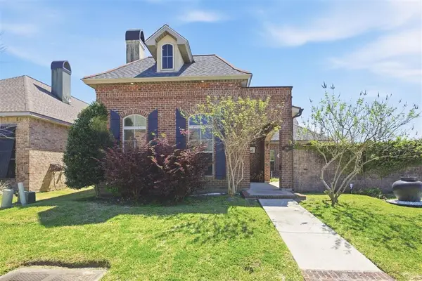 1549 L'acadie Drive, Lake Charles, LA 70605