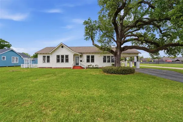 1323 10th Street, Lake Charles, LA 70601