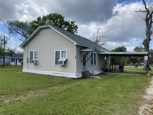 602 W Burton Street W, Sulphur, LA 70663