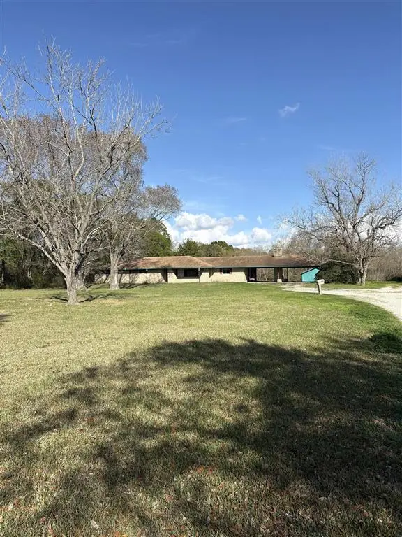 820 E South St Street E, Welsh, LA 70591