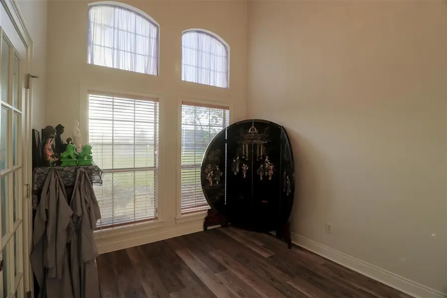 612 Colonial Dr Drive, Lake Charles, LA 70611 - #3