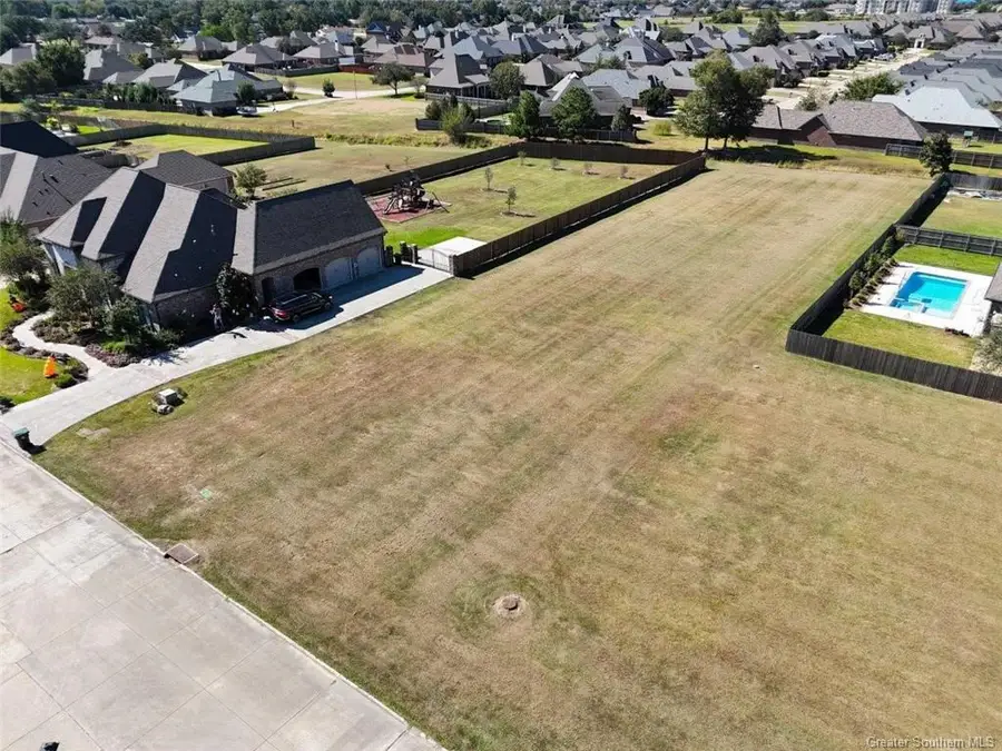 5120 E Worthington Drive E, Lake Charles, LA 70605 - #2