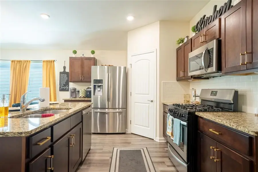 2240 N Savannah Lakes Dr Drive N, Lake Charles, LA 70607 - #2