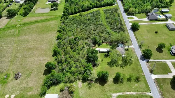 Carlyss Dr Drive, Sulphur, LA 70665