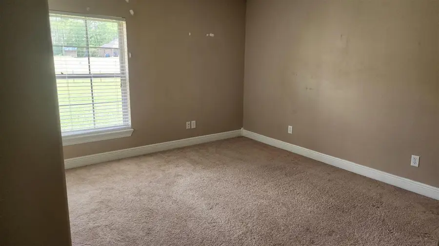 117 W Tyler Lane W, Leesville, LA 71446 - #3