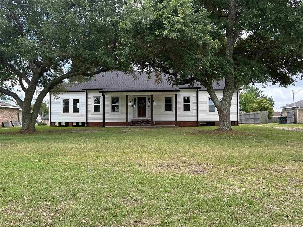 613 W Lagrange Street W, Lake Charles, LA 70605 - #1