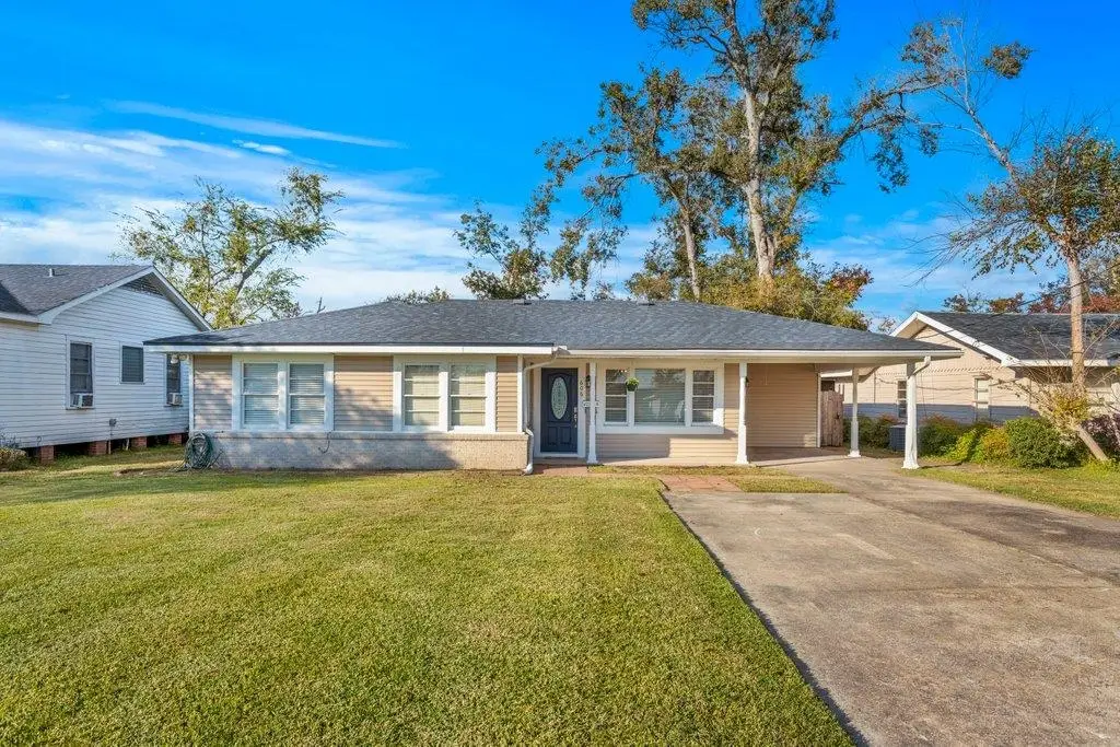 606 W Lagrange Street W, Lake Charles, LA 70605 - #1