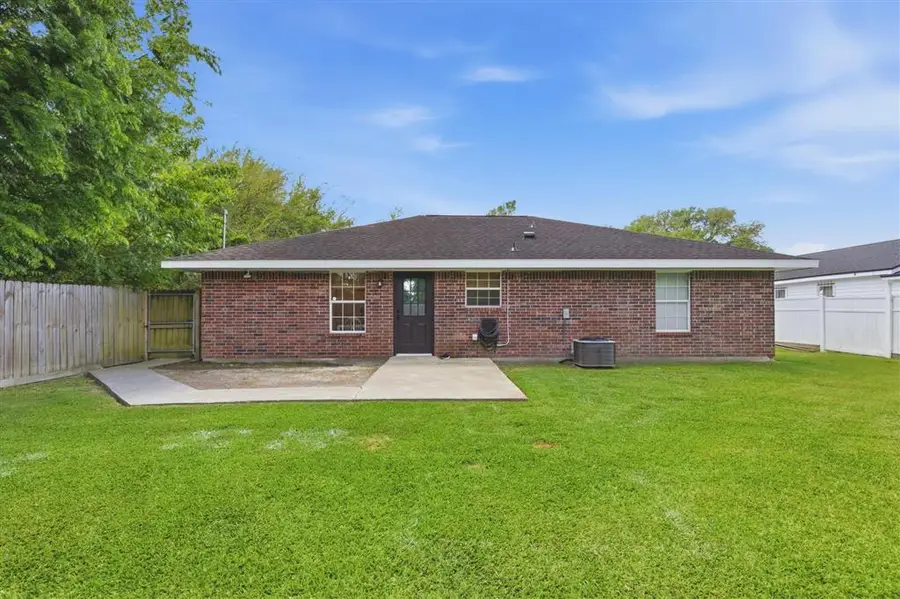 606 W 2nd Street W, Iowa, LA 70647 - #3