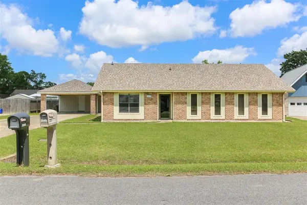 1412 N Greenfield Circle N, Lake Charles, LA 70605