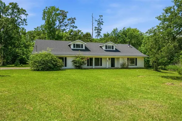 454 White Oak Drive, Lake Charles, LA 70611