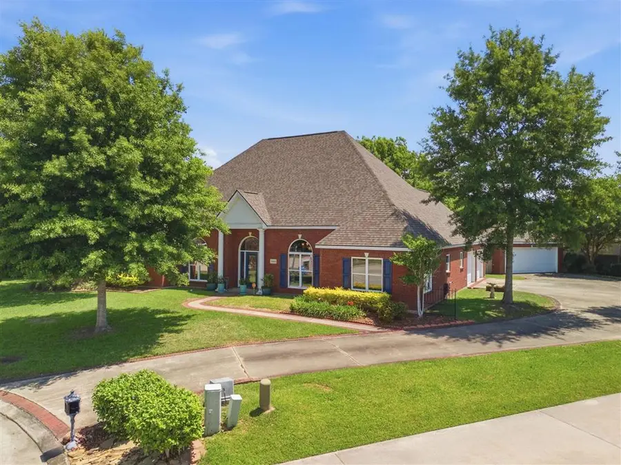 2403 Misty Wood Dr Drive, Lake Charles, LA 70605 - #2