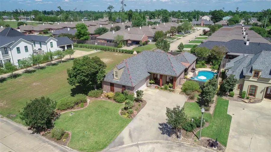 3925 Indian Bay Drive, Lake Charles, LA 70605 - #3