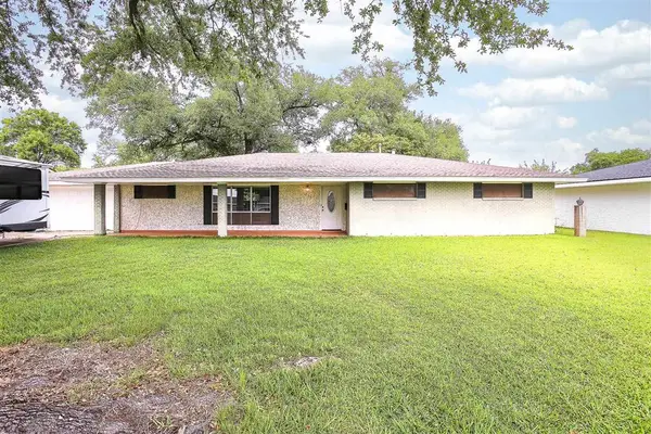 1314 Jefferson Drive, Lake Charles, LA 70605