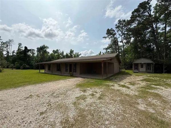 400 N Kingston Square N, Lake Charles, LA 70611