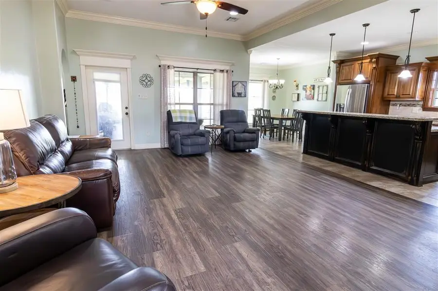 5689 Jude Vincent Lane, Iowa, LA 70647 - #2