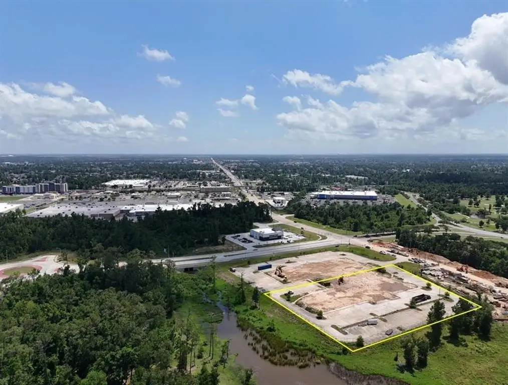 2985 Lauberge Avenue, Lake Charles, LA 70601 - #1