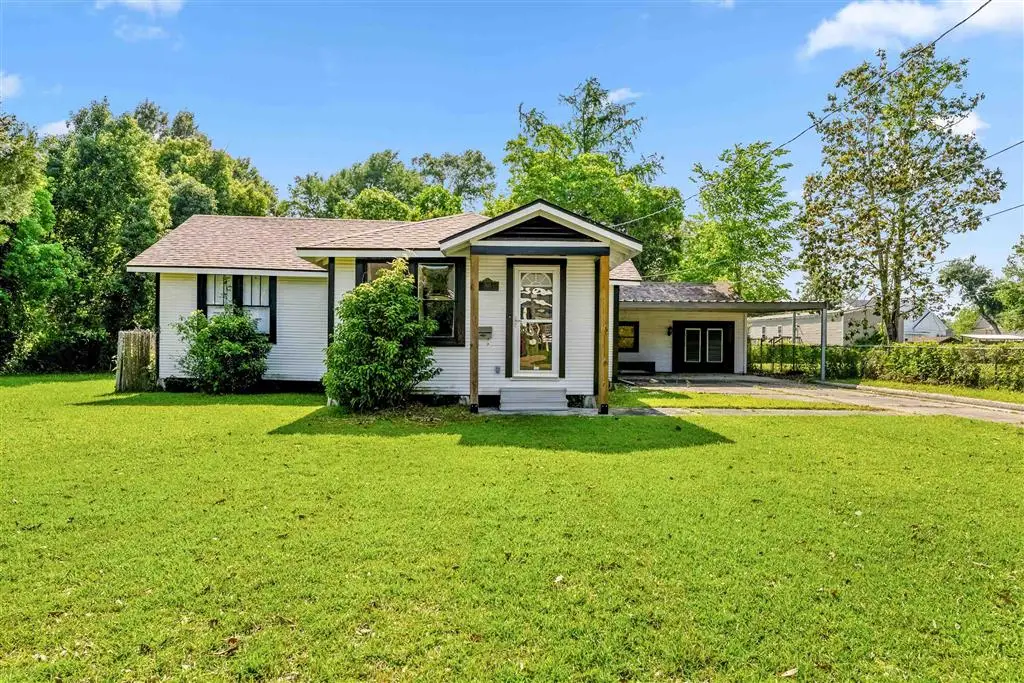 303 Hall Street, Dequincy, LA 70633 - #1