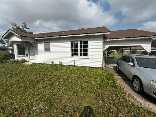 2815 Cypress Street, Lake Charles, LA 70601