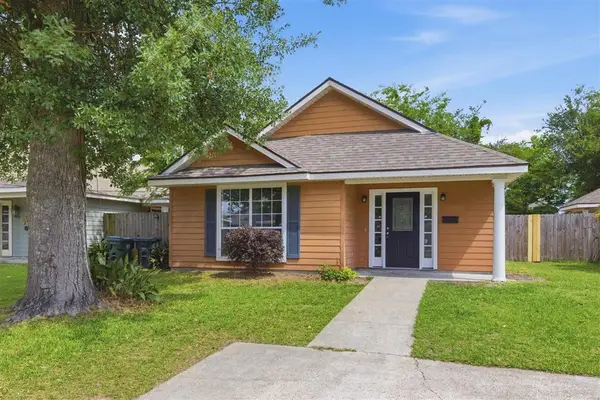 411 E Hale Street E, Lake Charles, LA 70601