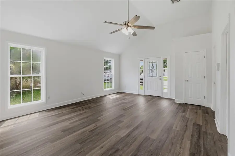 411 E Hale Street E, Lake Charles, LA 70601 - #2