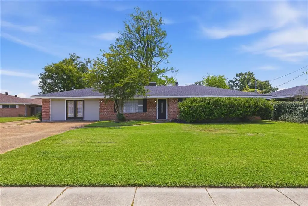 563 Jefferson Drive, Lake Charles, LA 70605 - #1