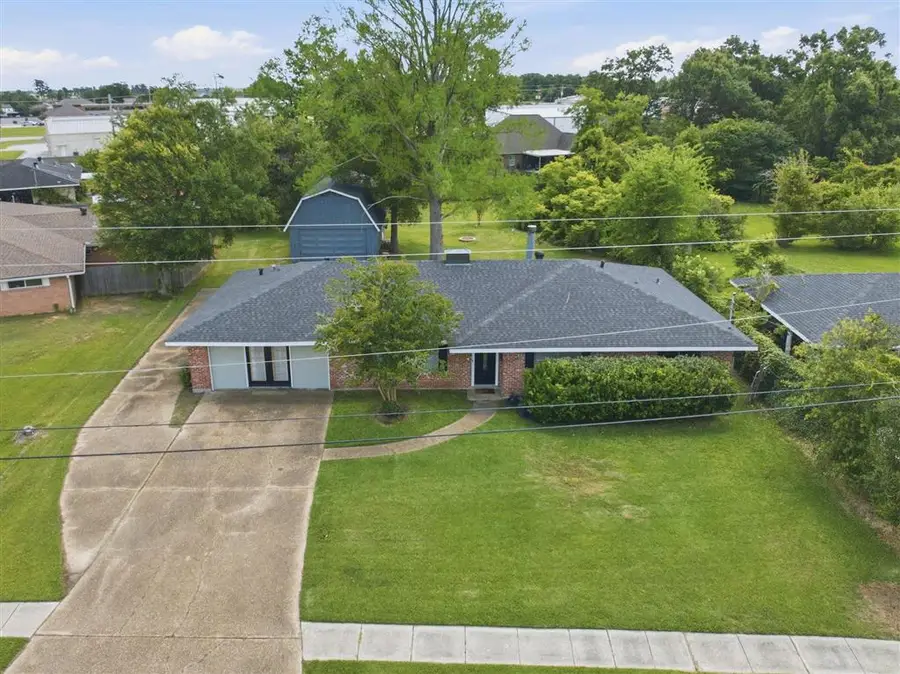 563 Jefferson Drive, Lake Charles, LA 70605 - #2