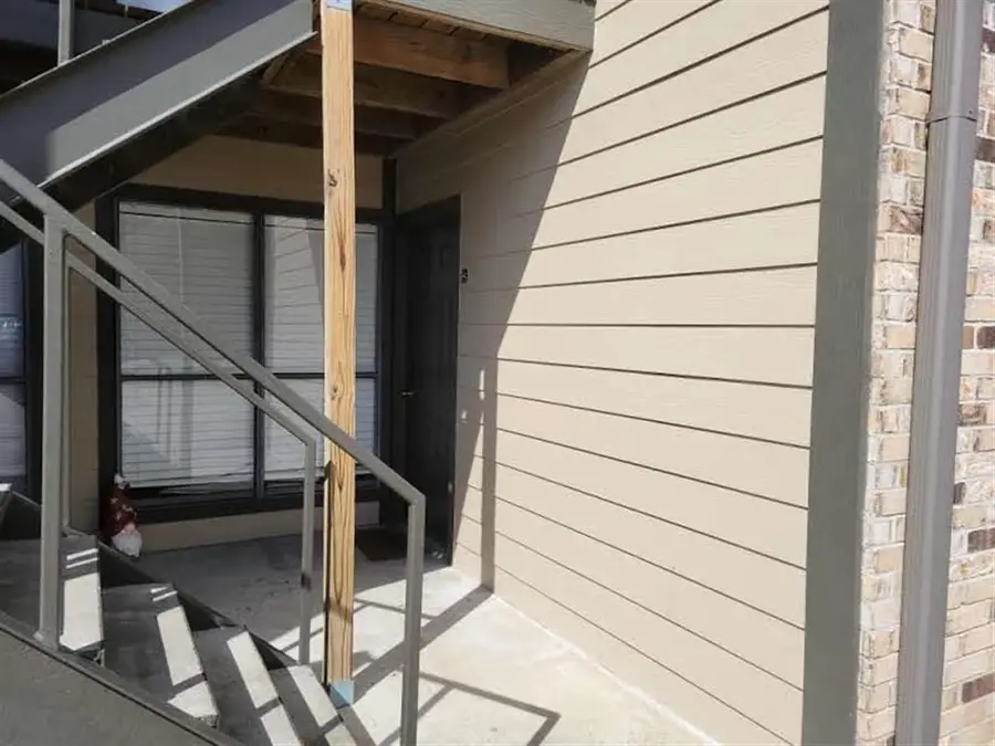 1020 W Mcneese Street W #8C, Lake Charles, LA 70605 - #2