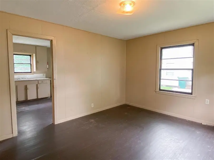 213 Landry Street, Sulphur, LA 70663 - #3
