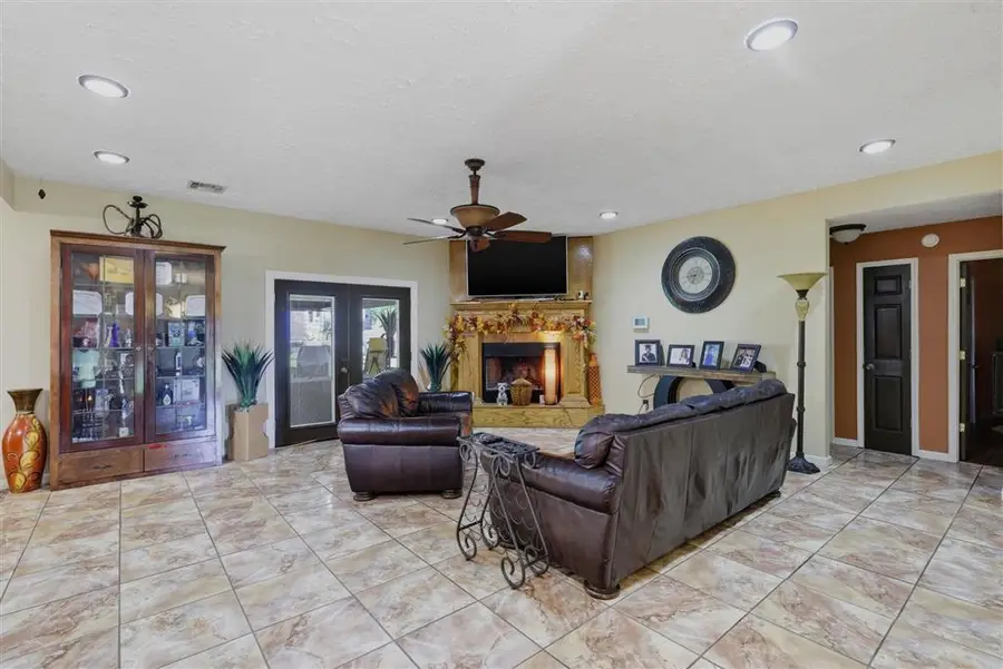 1123 Chariot Dr Drive, Lake Charles, LA 70611 - #3