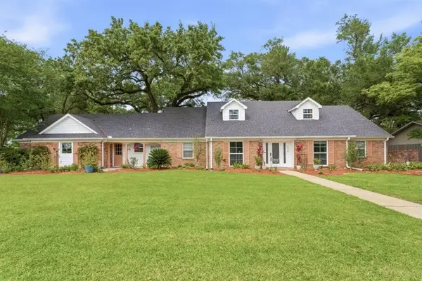 1218 Bernadette Drive, Sulphur, LA 70663