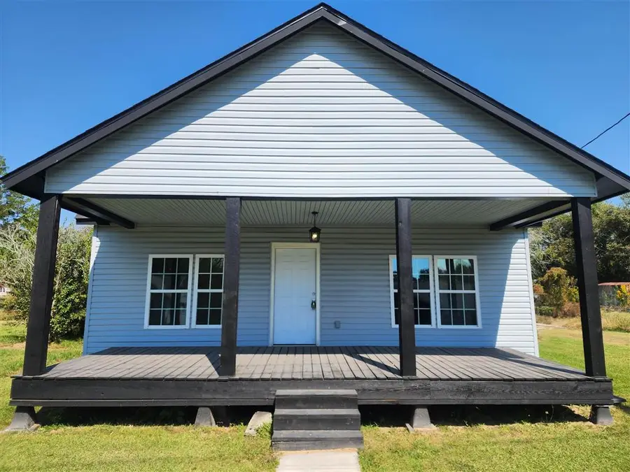 706 Third Street, Jennings, LA 70546 - #2