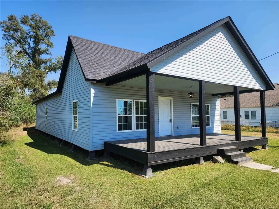 706 Third Street, Jennings, LA 70546 - #3