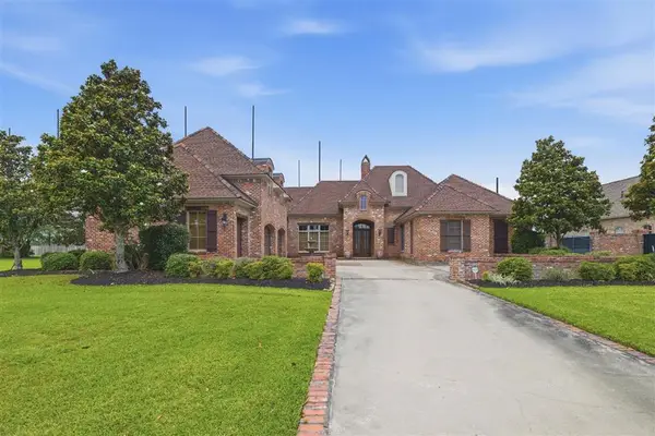 4836 Gleneagle Drive, Lake Charles, LA 70605