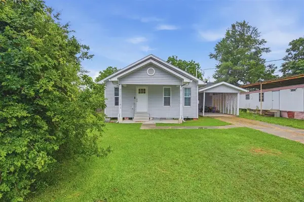 616 W Thomas Street W, Sulphur, LA 70663