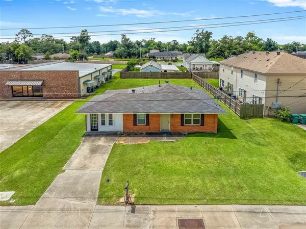 419 Cypress Street, Sulphur, LA 70663