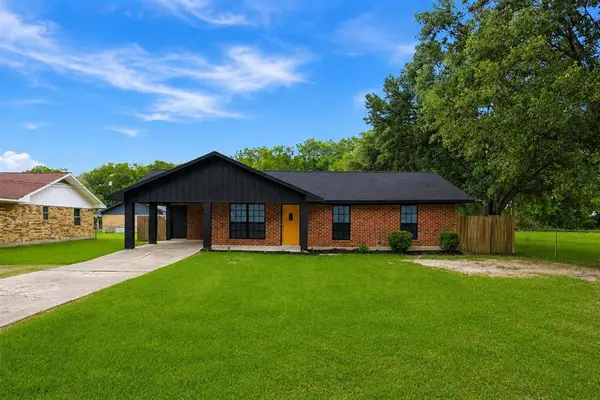 1406 Guillory Drive, Kinder, LA 70648