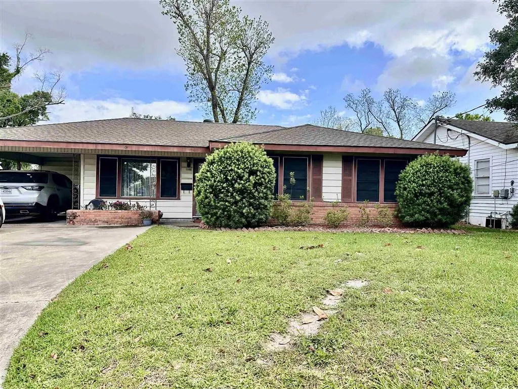603 E Lagrange Street E, Lake Charles, LA 70601 - #1