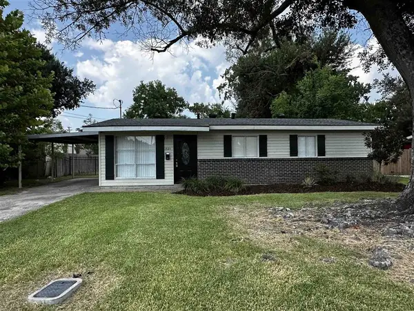 1521 Clover Drive, Lake Charles, LA 70607