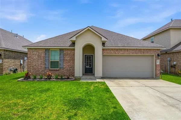 303 Oak Hampton Drive, Sulphur, LA 70665