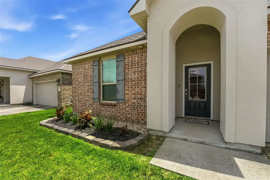 303 Oak Hampton Drive, Sulphur, LA 70665 - #3