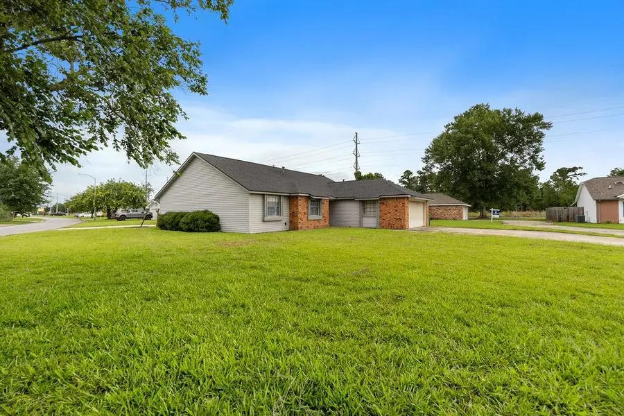 5688 Spanish Mission Court, Lake Charles, LA 70605 - #2