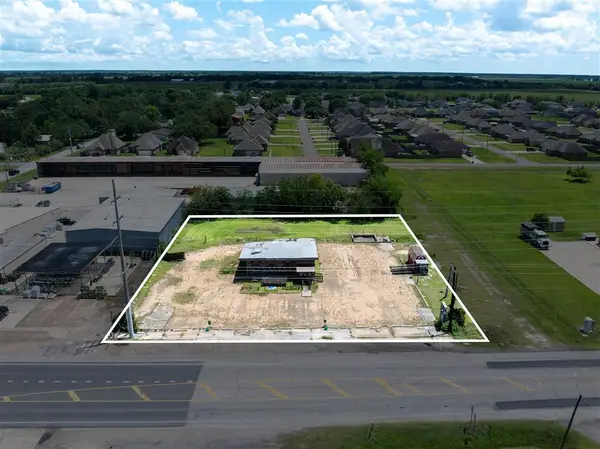 109 Hwy 90, Iowa, LA 70647