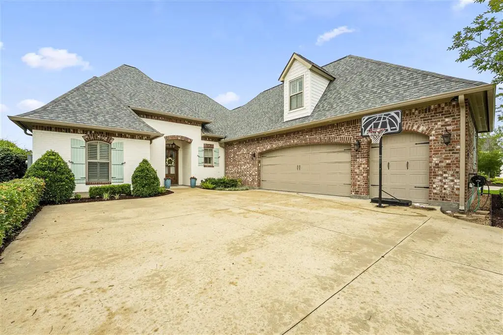 4122 Oleander Drive, Lake Charles, LA 70605 - #1