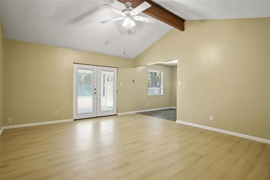 718 E Division, Jennings, LA 70546 - #3