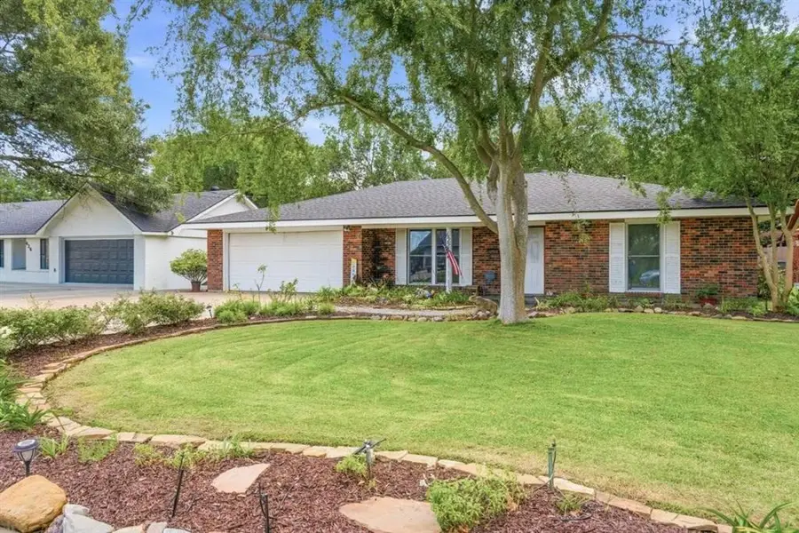 422 Crestwood Street, Lake Charles, LA 70605 - #3
