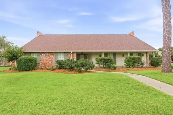 1316 Waverly Street, Lake Charles, LA 70605