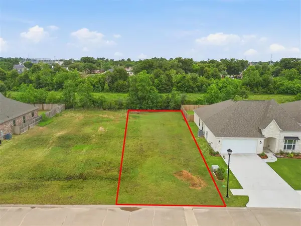 Lakewood Pointe (40) Lane, Lake Charles, LA 70605