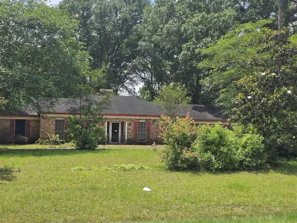 102 Nolen Street, DeRidder, LA 70634