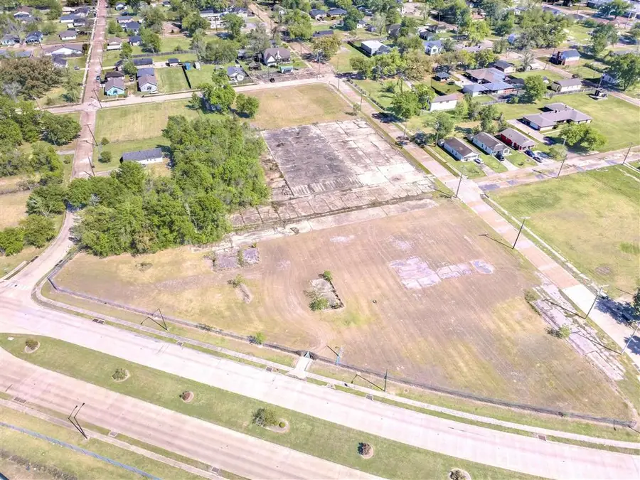 1215 Gieffers Street, Lake Charles, LA 70601 - #2